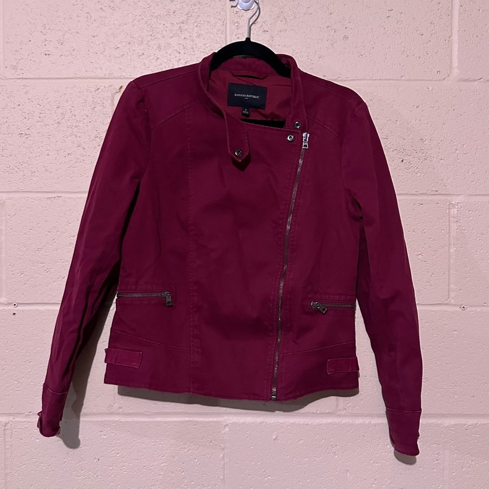 Banana Republic high end style jacket with amazing zipper burgundy size‎ small